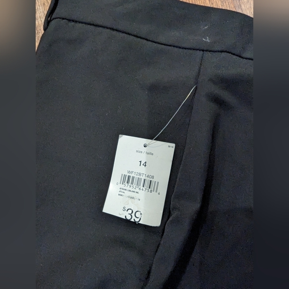 Joe Fresh flare leg black pants Ladies Size 14 New With Tags - Picture 8 of 9